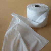 Disposable facial wipes roll for personal cosmetic salon / wet wipes